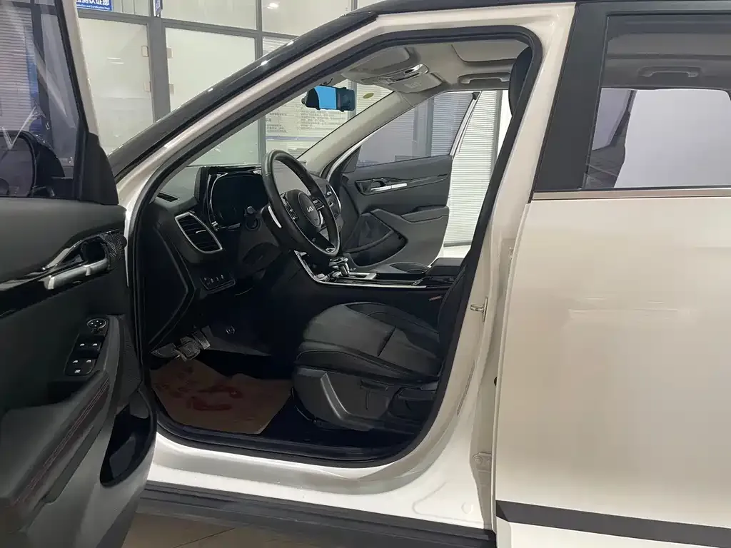Kia KX3 — фото 3