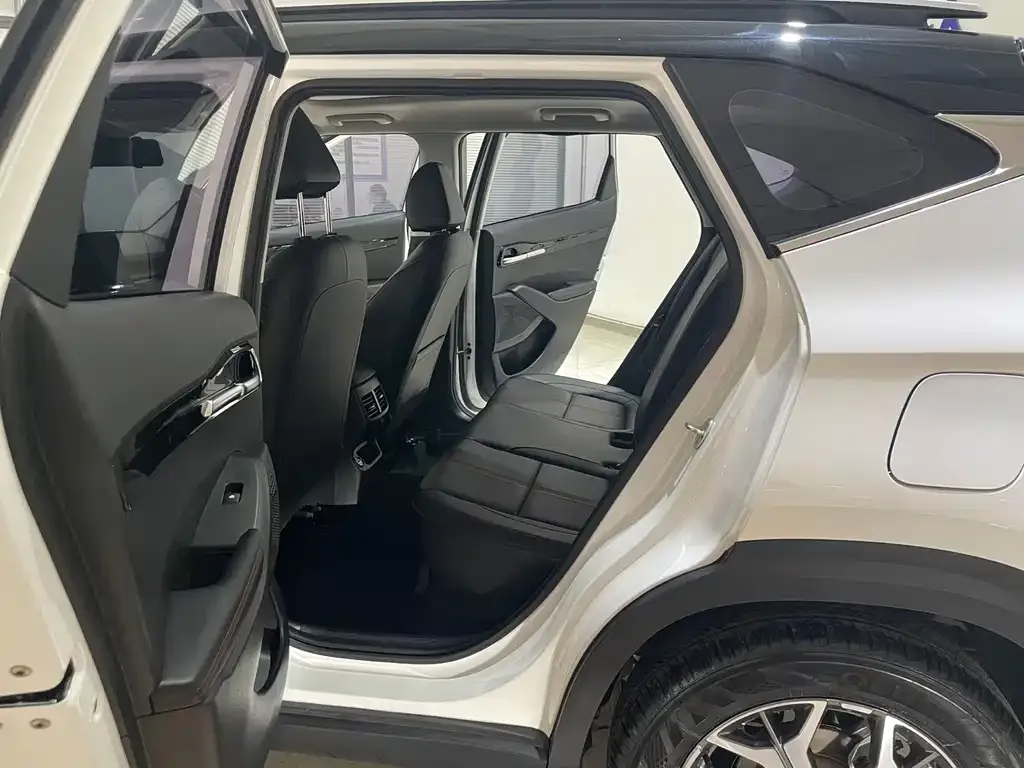 Kia KX3 — фото 4