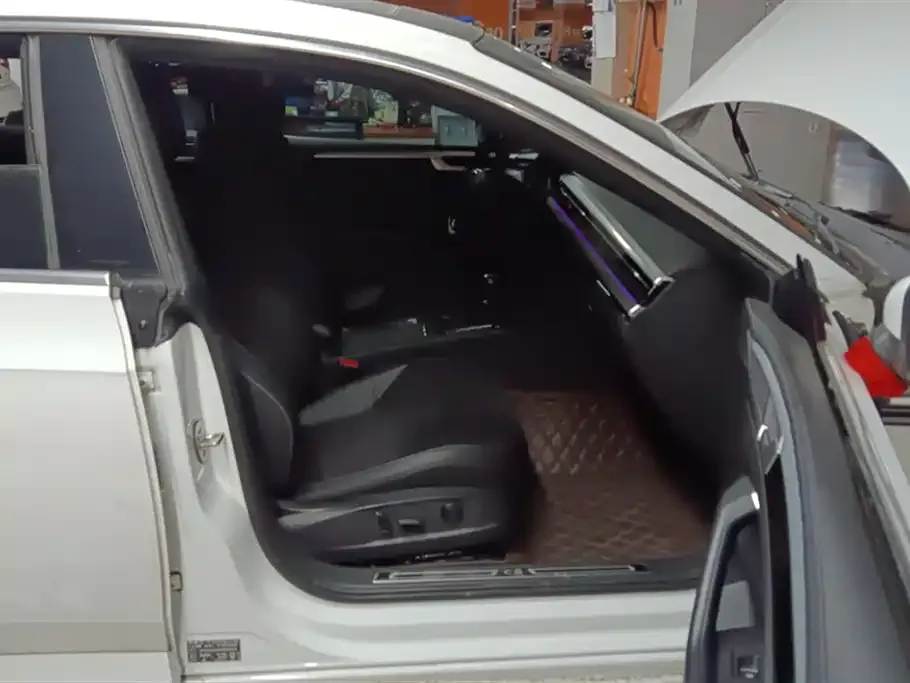 Volkswagen CC 2022 из CN, фото 4