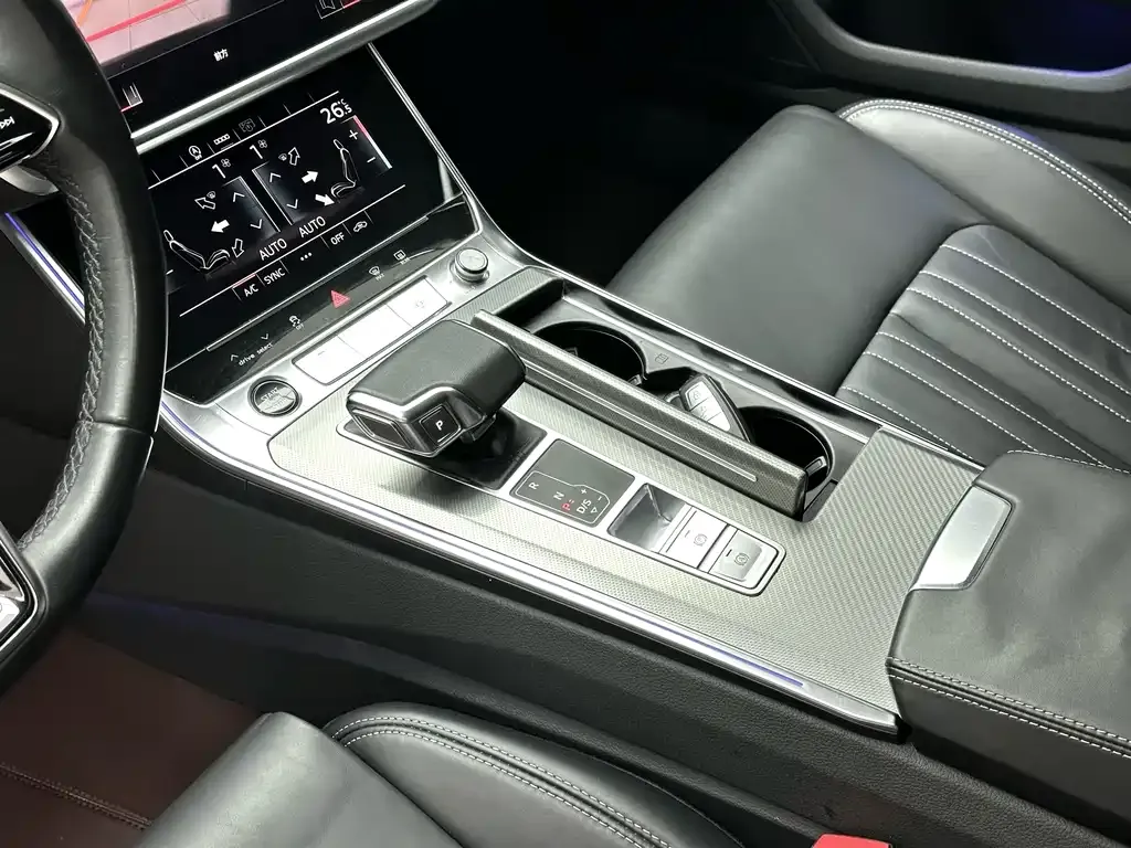 Audi A6L 2023 из CN, фото 6