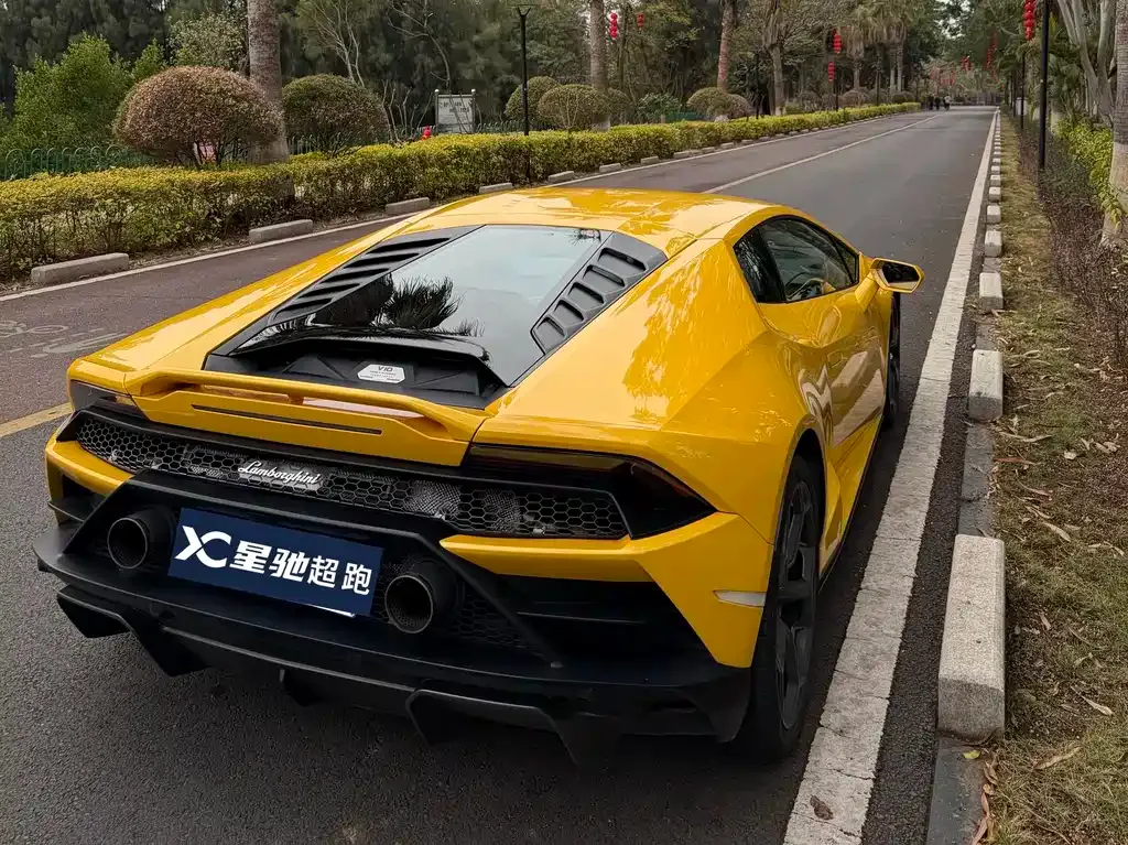 Lamborghini Huracan 2023 из CN, фото 5