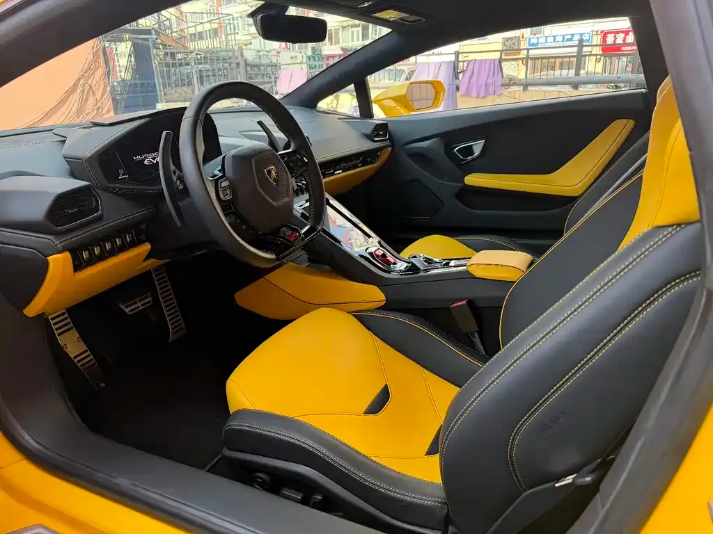 Lamborghini Huracan 2023 из CN, фото 8