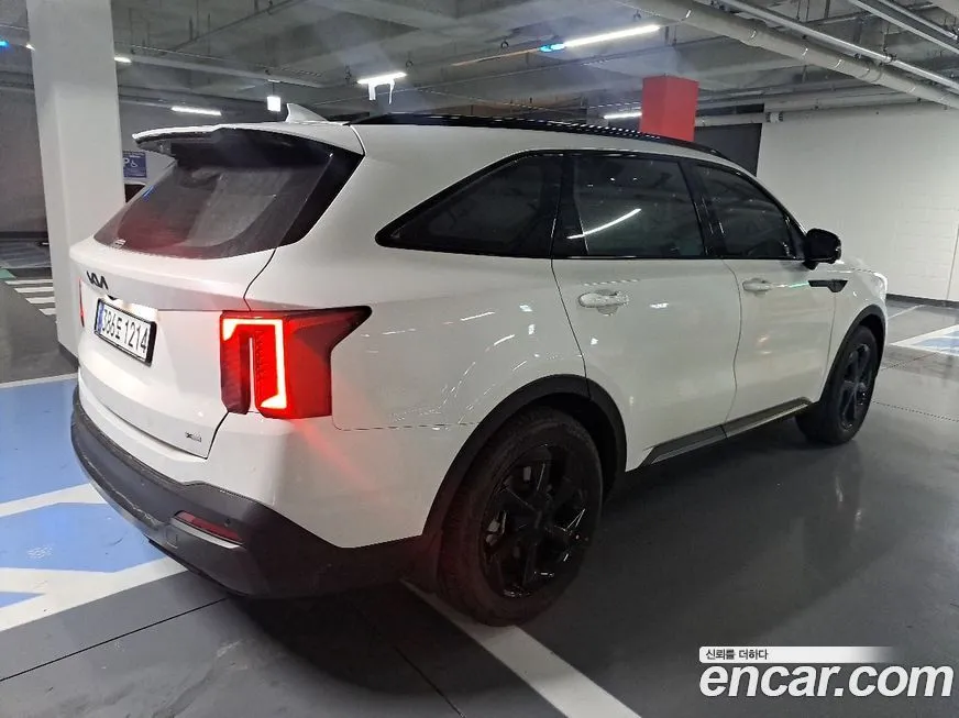 Kia Sorento — фото 7