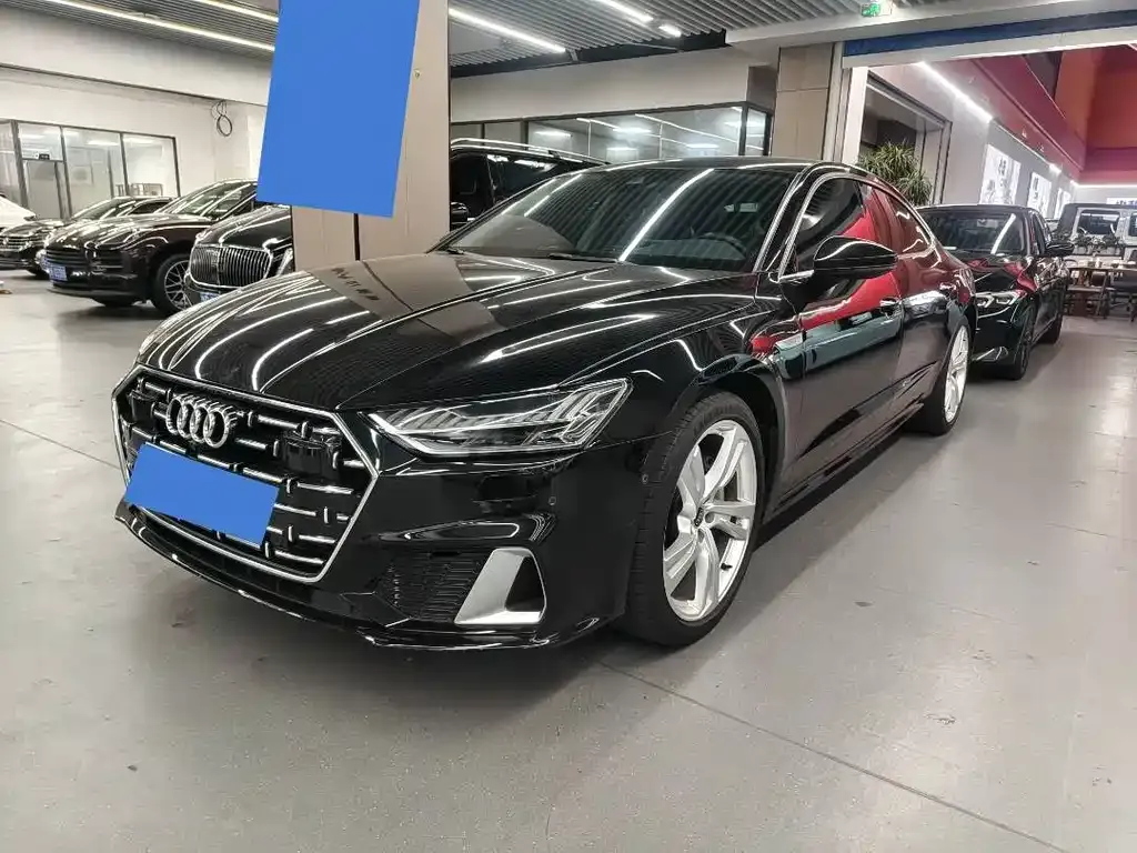 Audi A7L 2023 из CN, фото 1