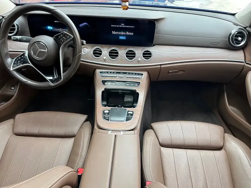 Mercedes-Benz E-Class 2023 из CN, фото 4