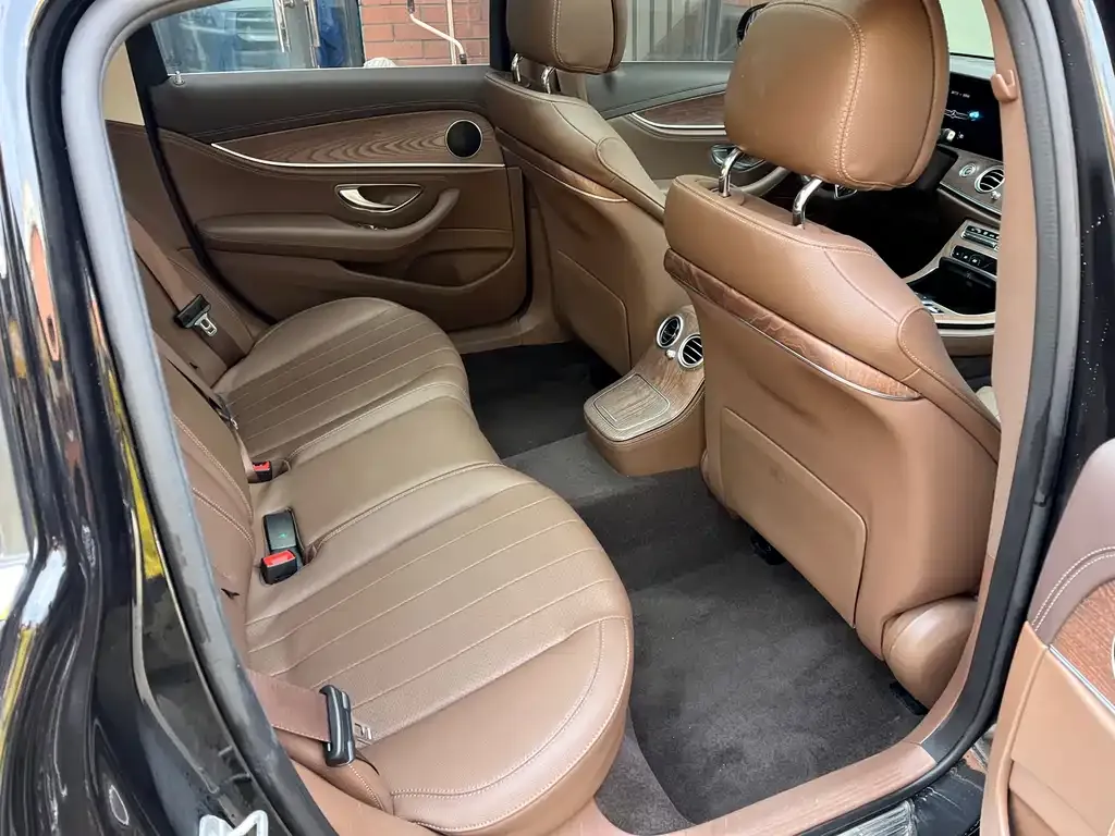 Mercedes-Benz E-Class 2023 из CN, фото 10