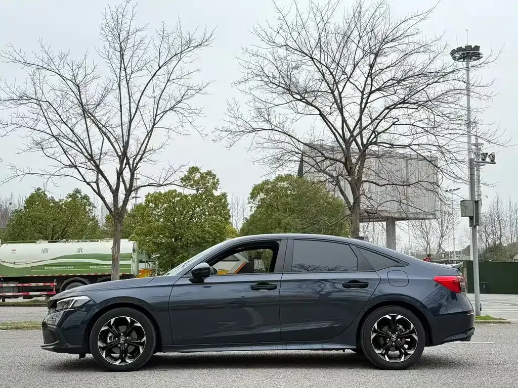 Honda Civic — фото 9
