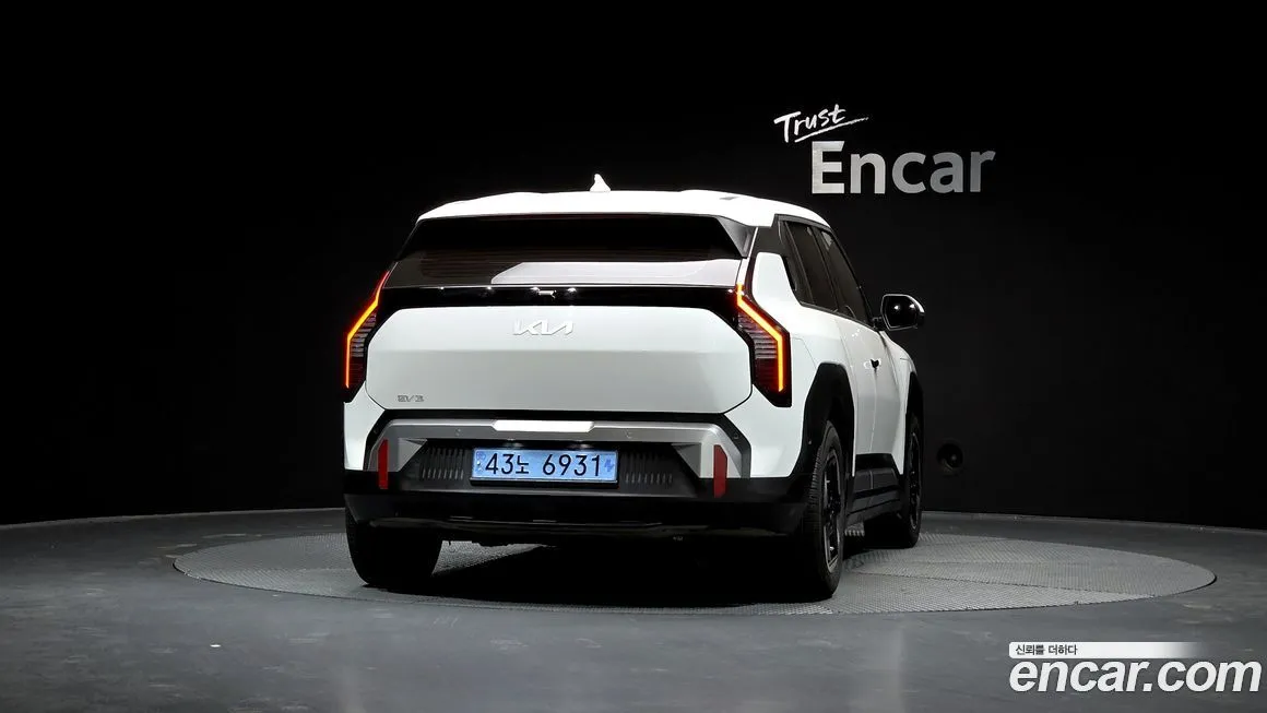 Kia EV3 — фото 2