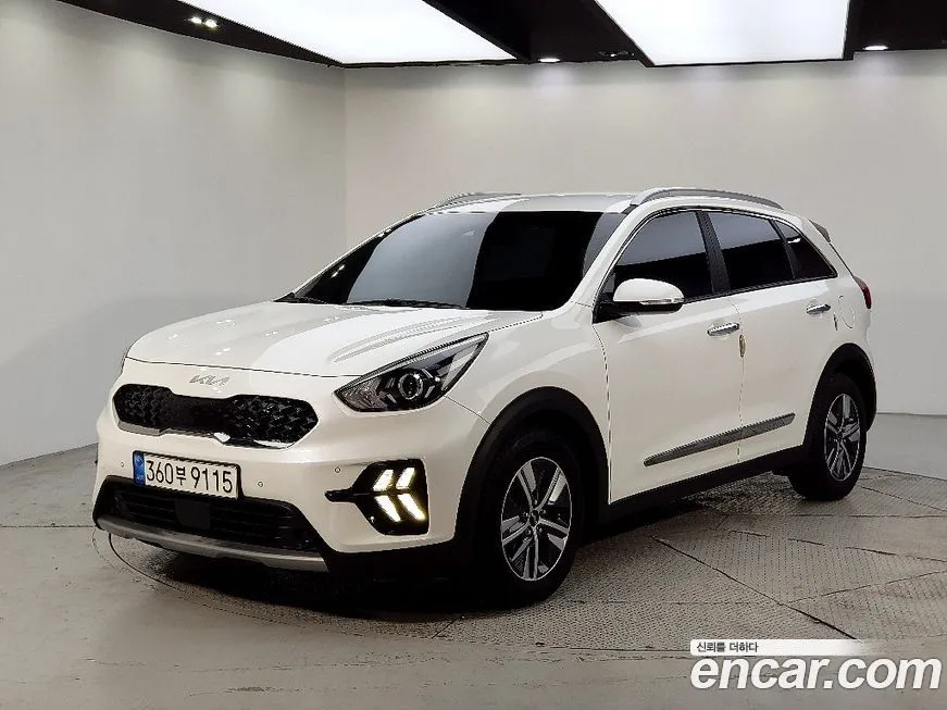 Kia Niro — фото 1