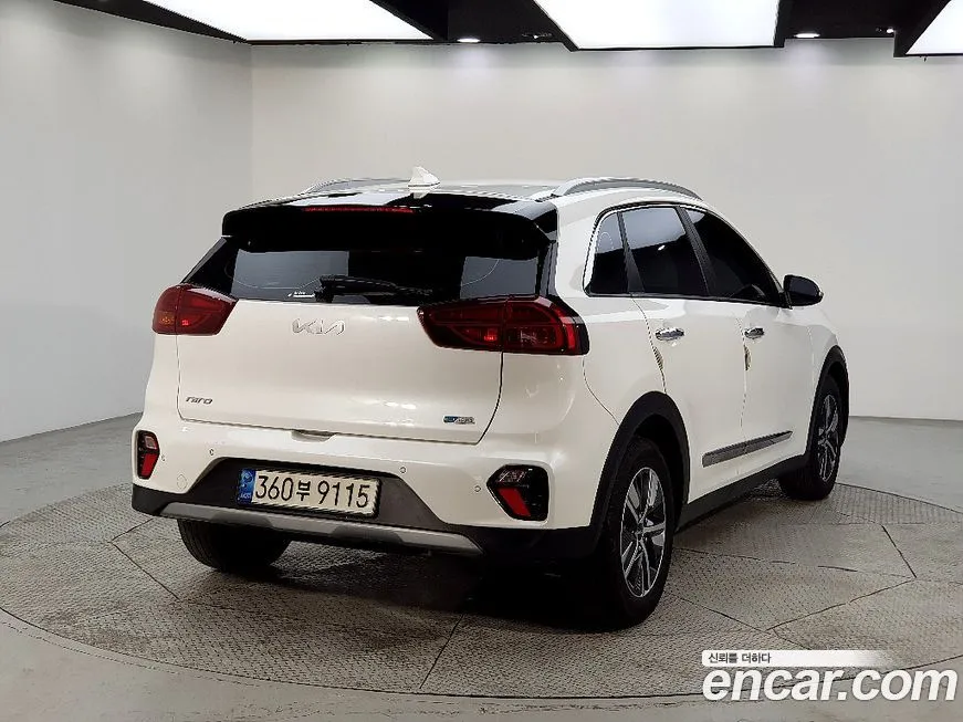 Kia Niro — фото 9