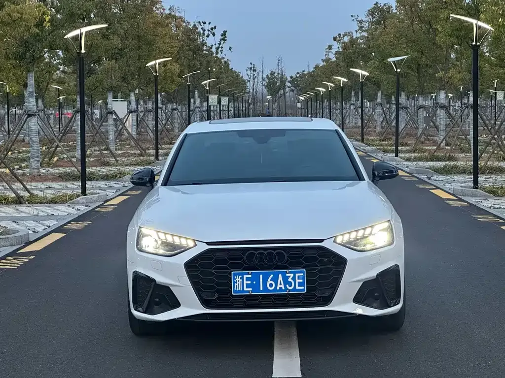 Audi A4L 2024 из CN, фото 7