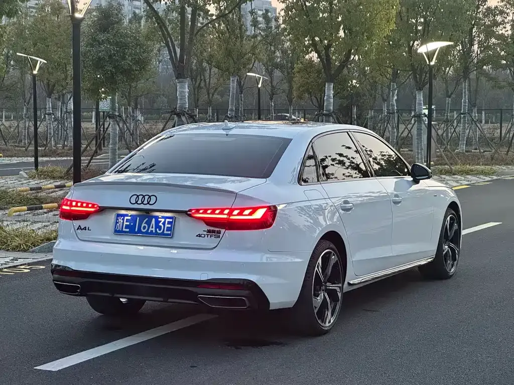 Audi A4L 2024 из CN, фото 3