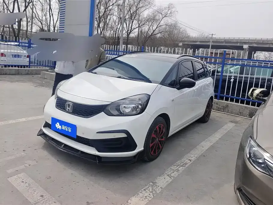 Honda Fit — фото 1