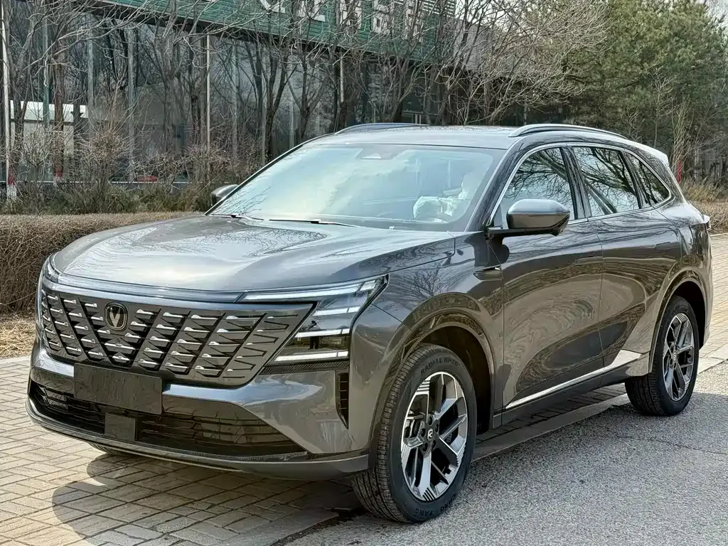 Changan CS75PLUS 2026 из CN, фото 1