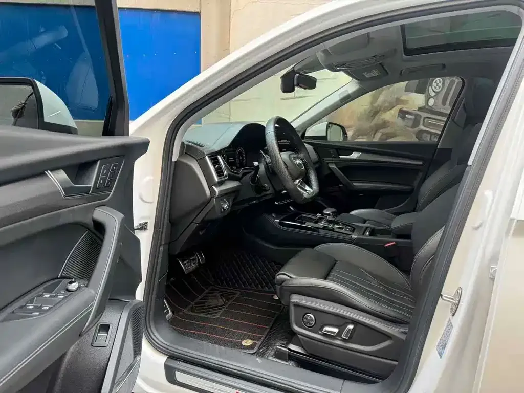 Audi Q5L 2021 из CN, фото 9