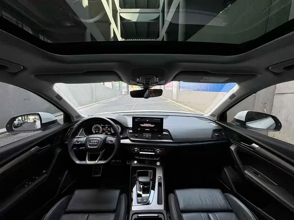 Audi Q5L 2021 из CN, фото 5