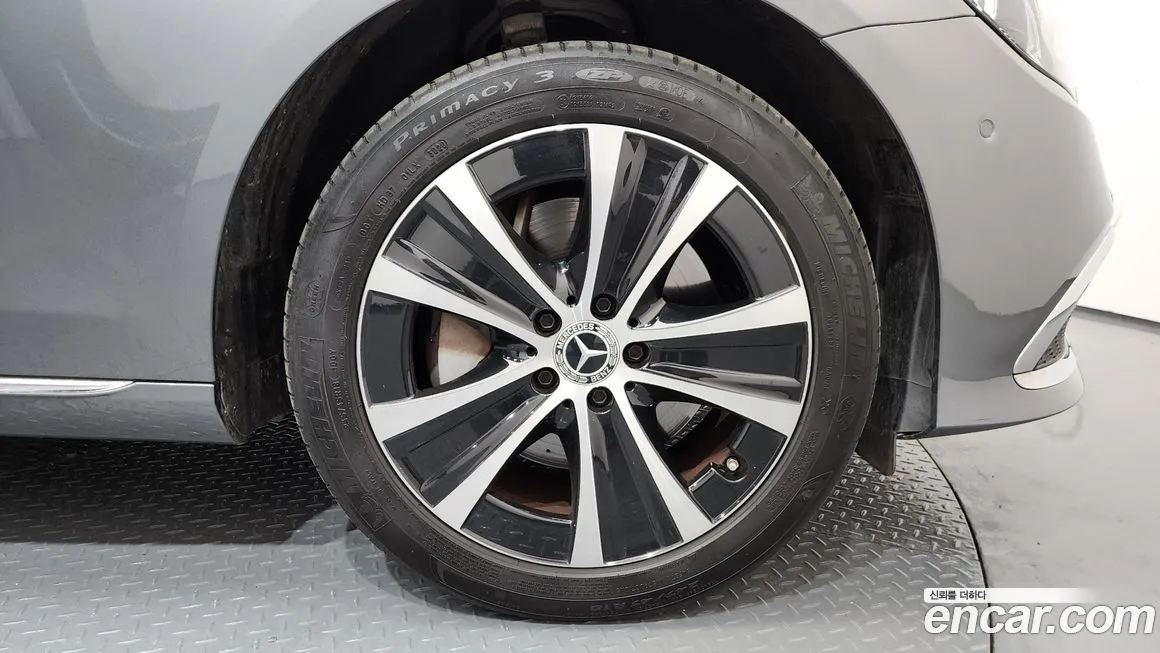 Mercedes-Benz E-Class 2021 из KR, фото 4