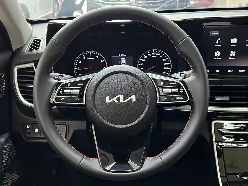 Kia KX3 2021 из CN, фото 8