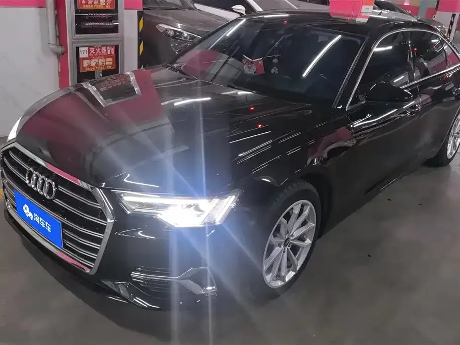 Audi A6L 2023 из CN, фото 1