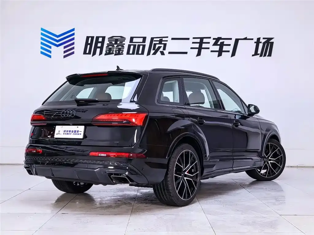Audi Q7 2026 из CN, фото 7