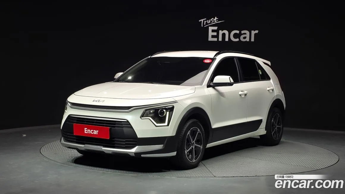 Kia Niro — фото 1