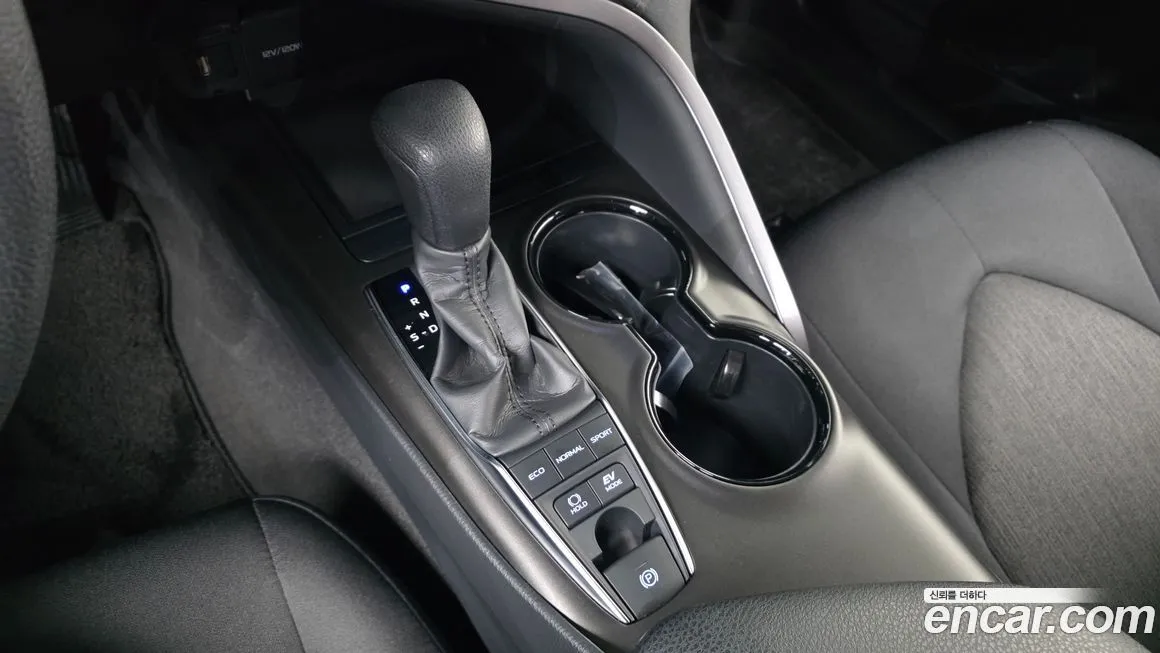 Toyota Camry 2024 из KR, фото 8