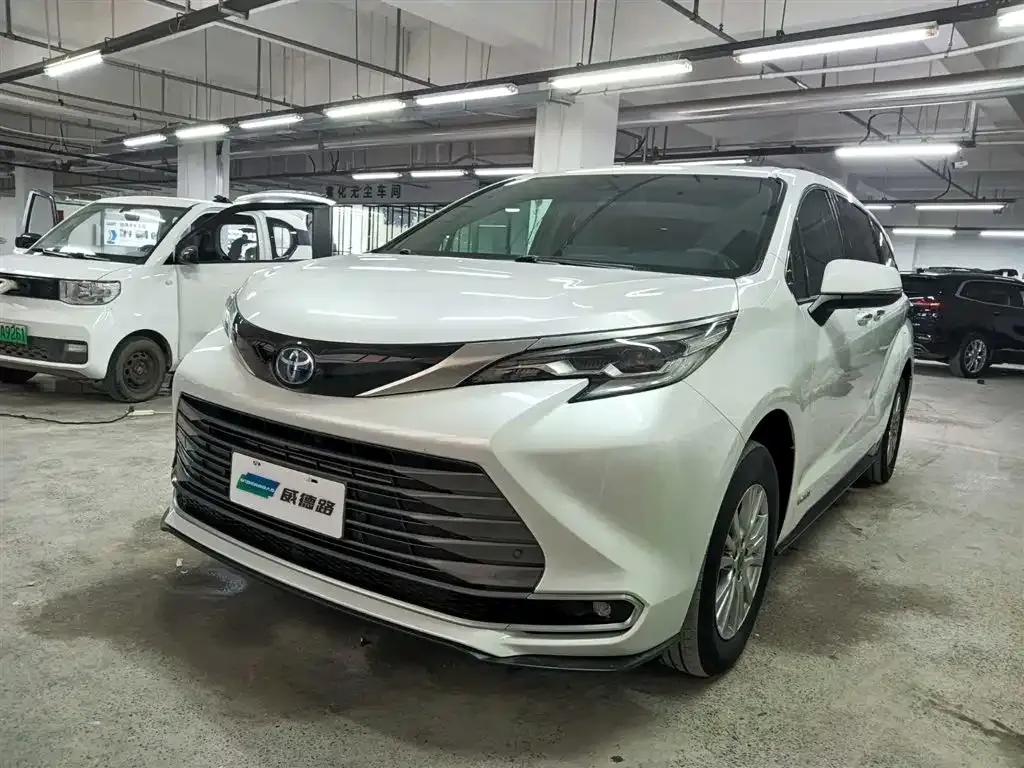 Toyota Sienna 2022 из CN, фото 7