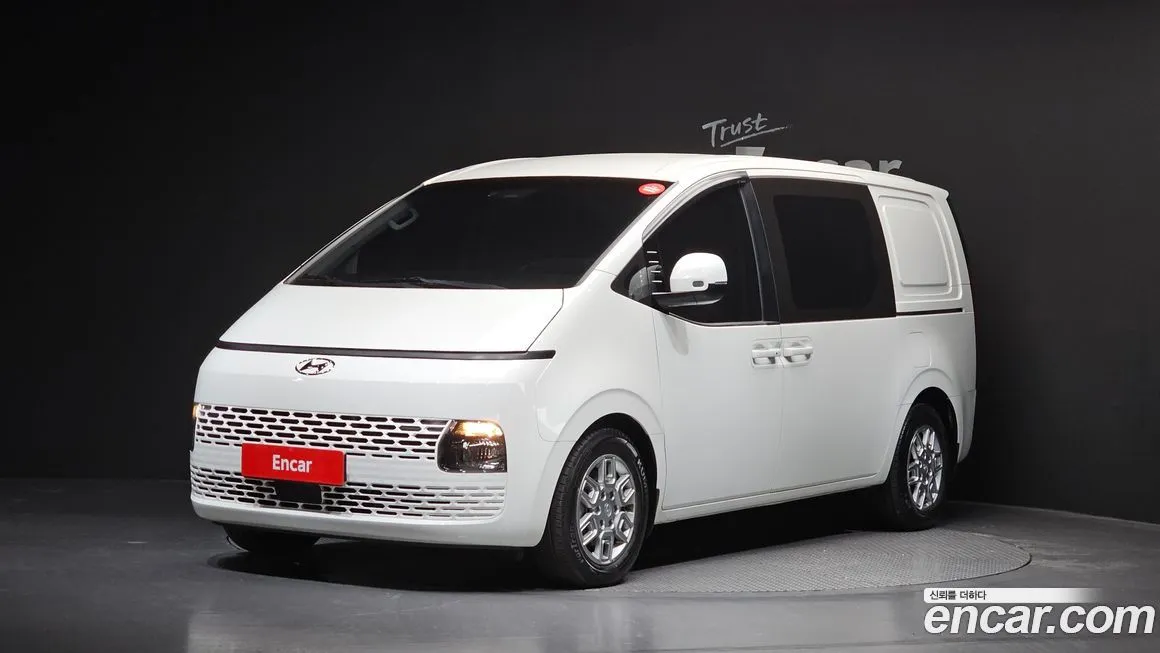 Hyundai Staria 2022 из KR, фото 1