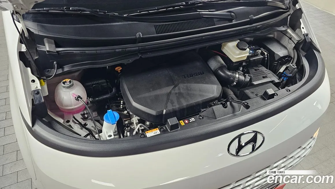 Hyundai Staria 2022 из KR, фото 3