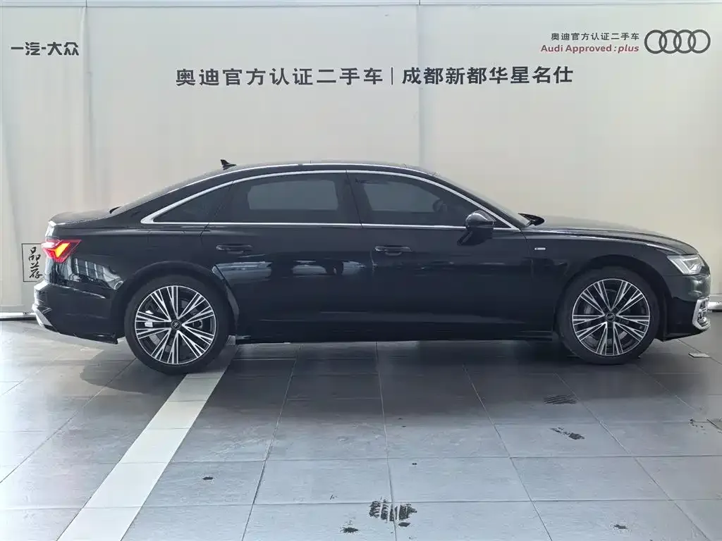 Audi A6L — фото 10