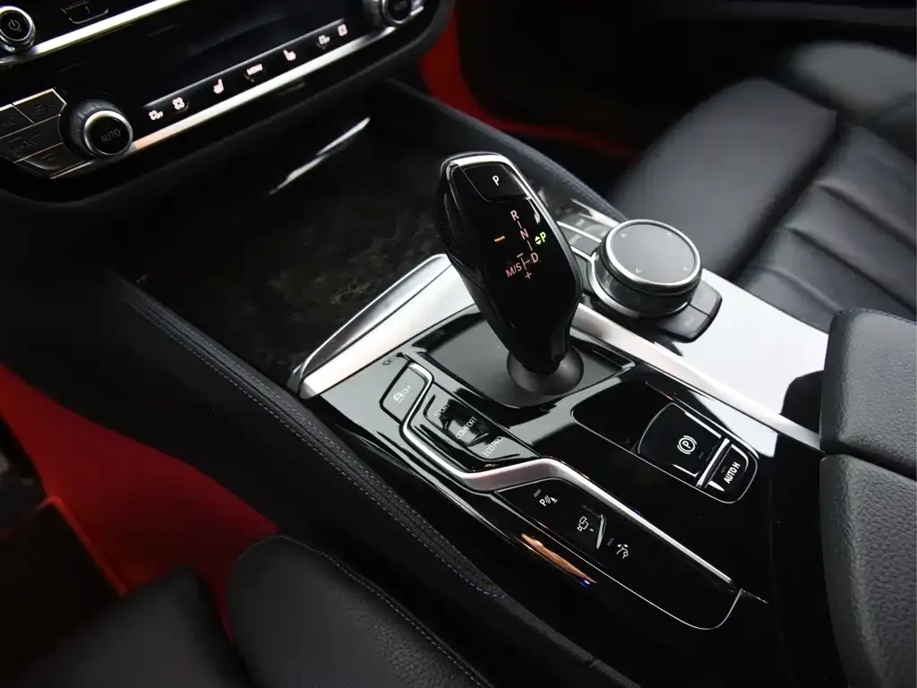 BMW 6 Series GT 2023 из CN, фото 5
