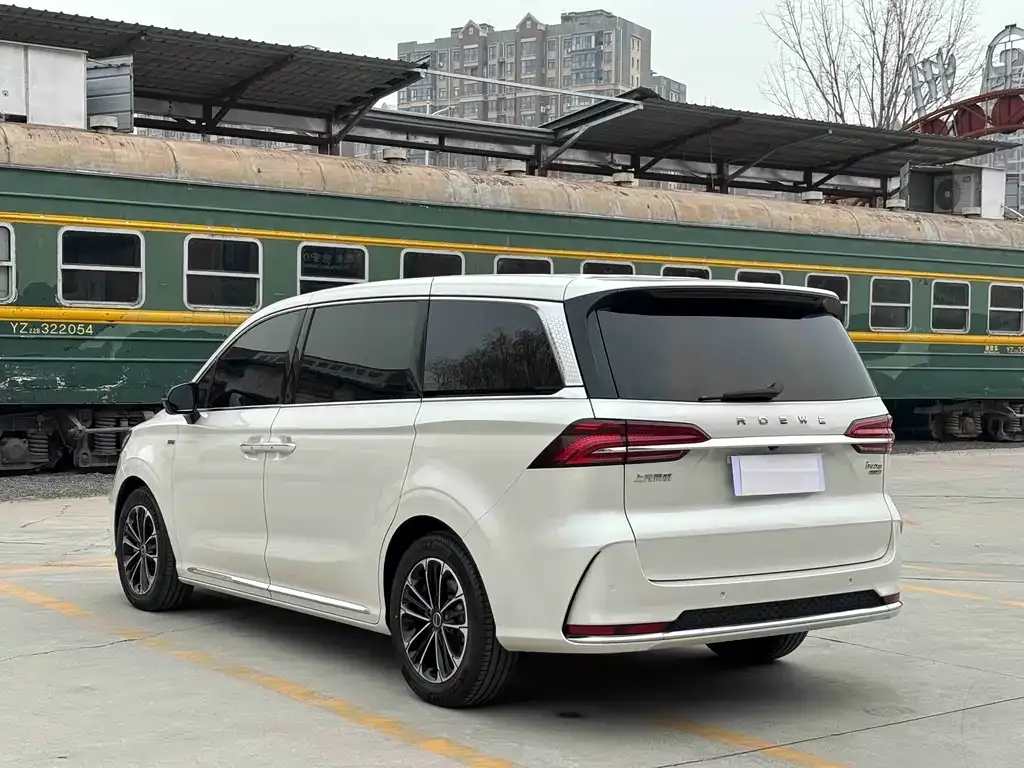 Roewe iMAX8 — фото 7