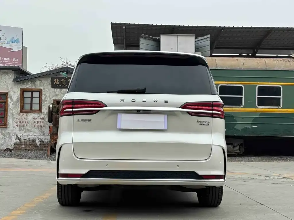 Roewe iMAX8 — фото 3