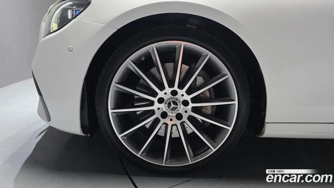 Mercedes-Benz E-Class 2022 из KR, фото 4