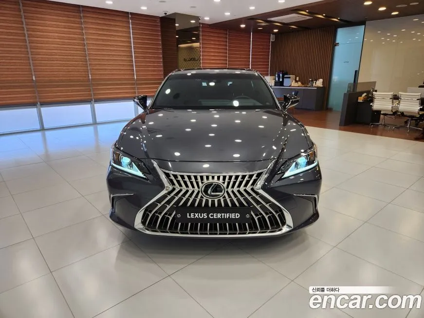 Lexus ES 2026 из KR, фото 3