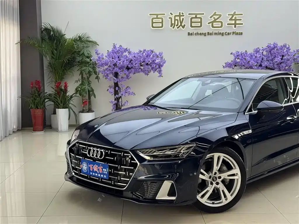 Audi A7L — фото 9