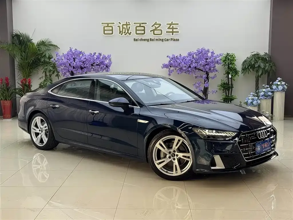 Audi A7L — фото 10