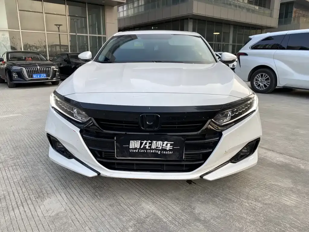 Honda Accord — фото 4