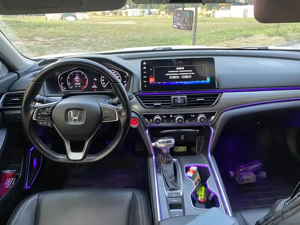 Honda Accord — фото 9