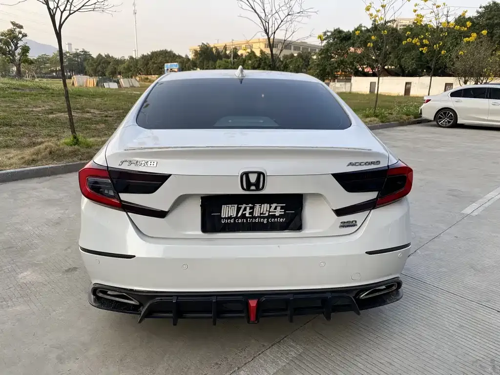 Honda Accord — фото 3