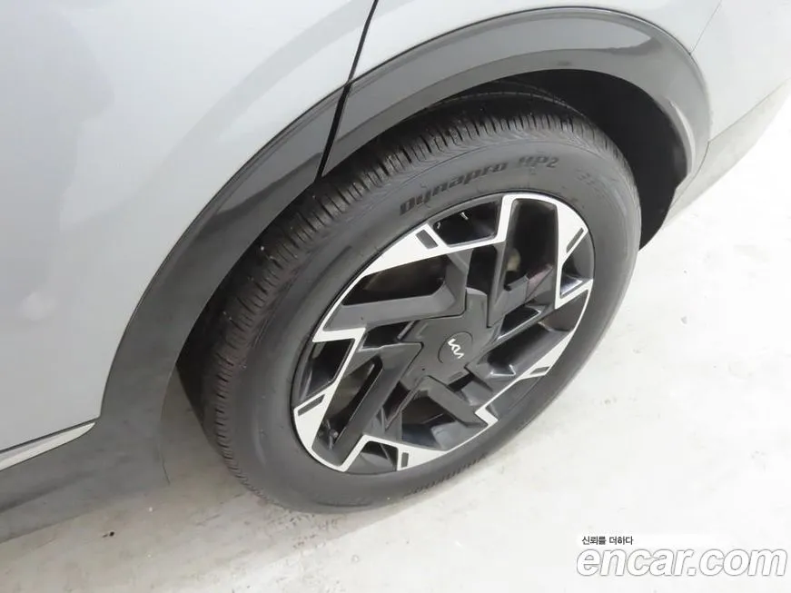 Kia Sportage — фото 8
