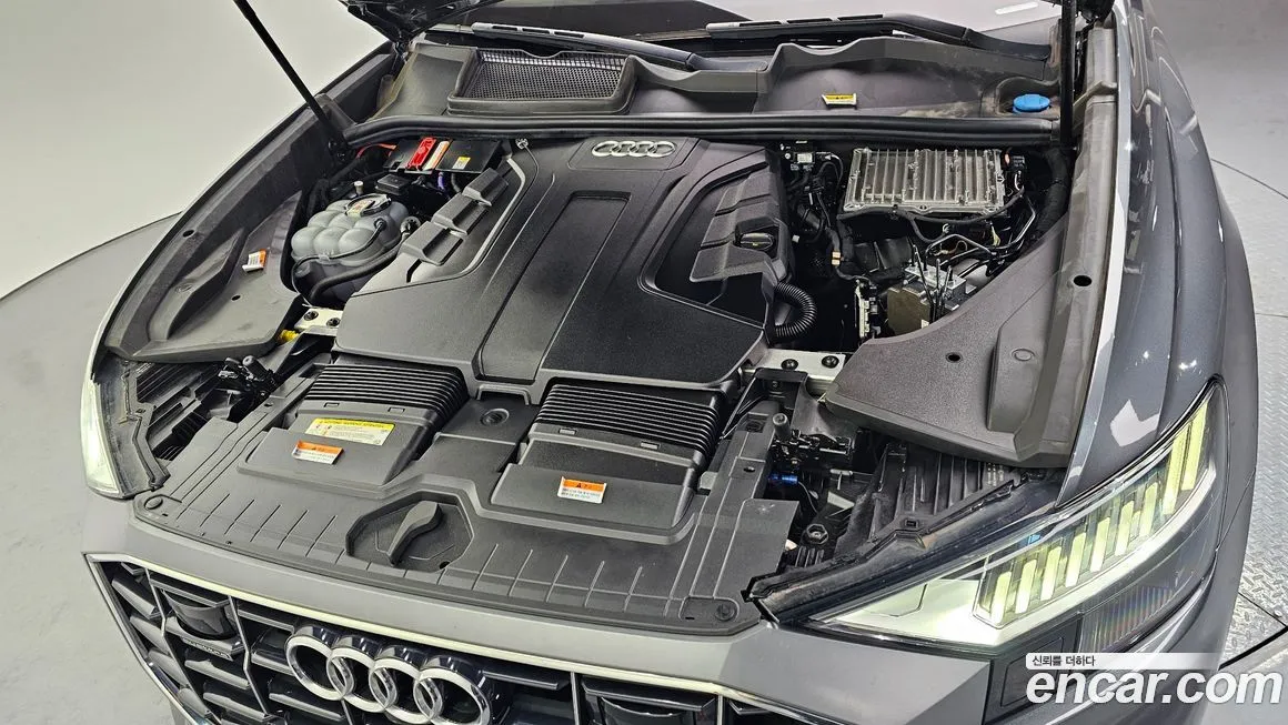 Audi Q8 2021 из KR, фото 3