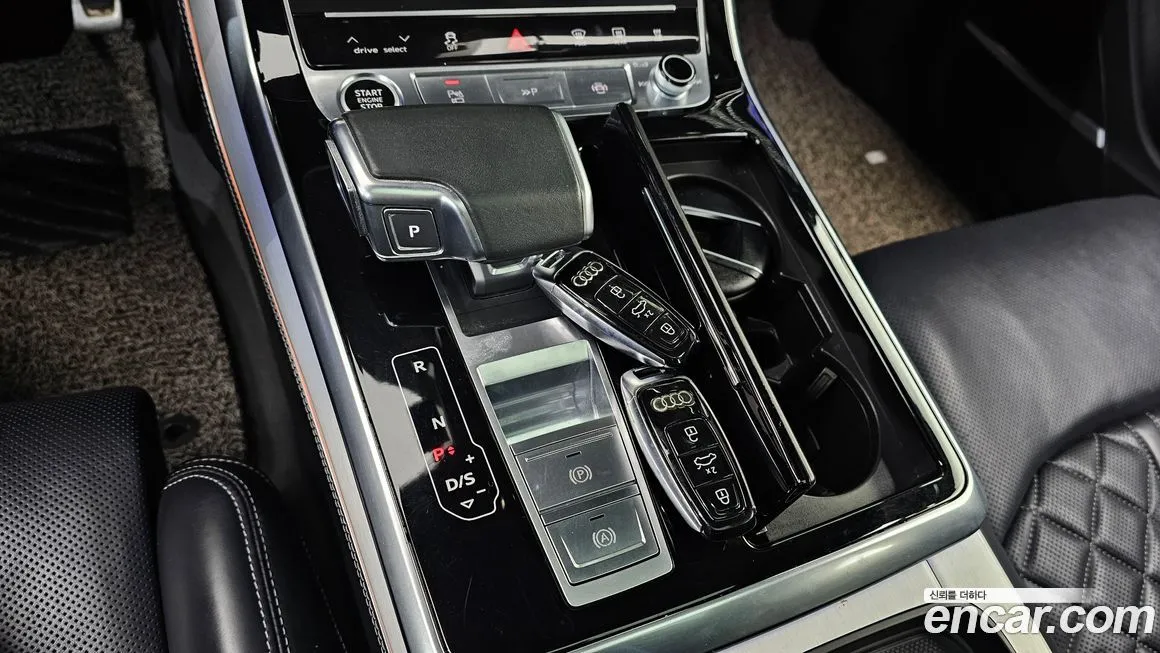 Audi Q8 2021 из KR, фото 8