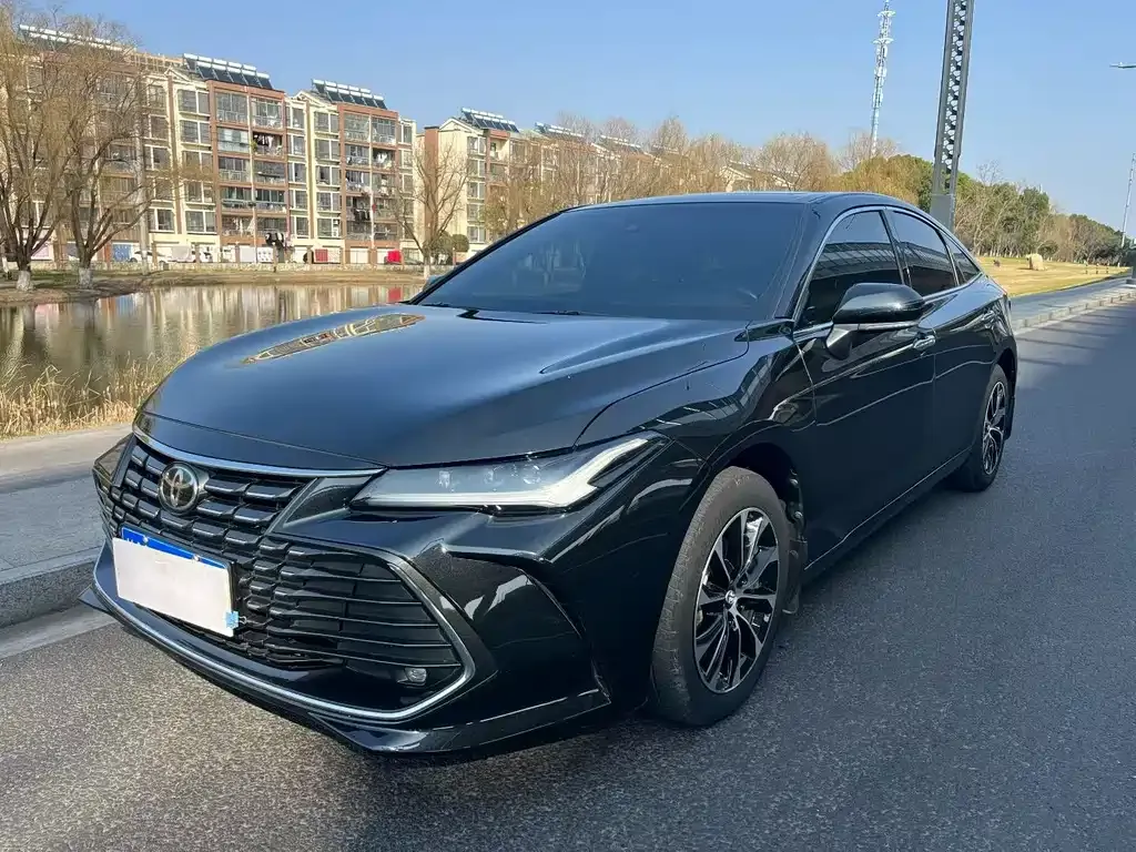 Toyota Avalon 2023 из CN, фото 1