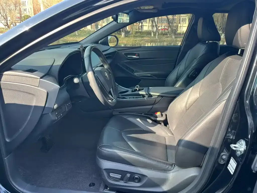 Toyota Avalon 2023 из CN, фото 7