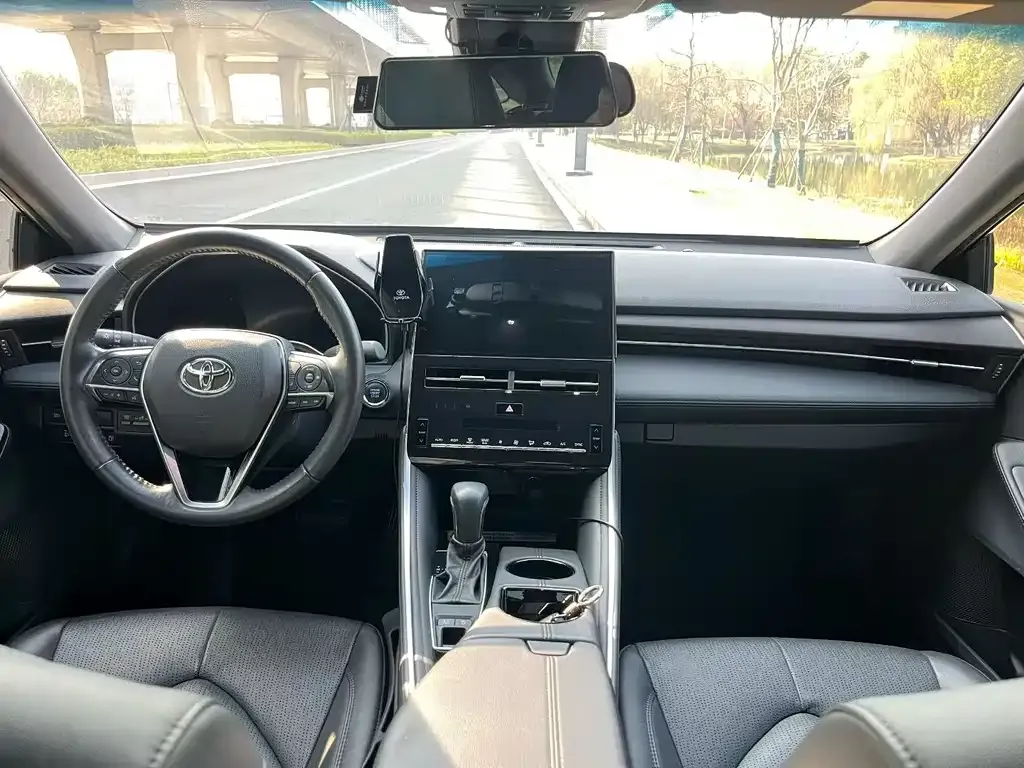 Toyota Avalon 2023 из CN, фото 6