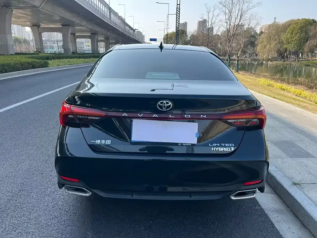 Toyota Avalon 2023 из CN, фото 8