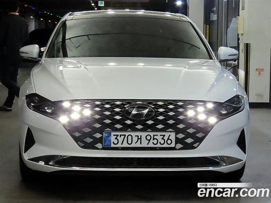 Hyundai Grandeur 2022 из KR, фото 5
