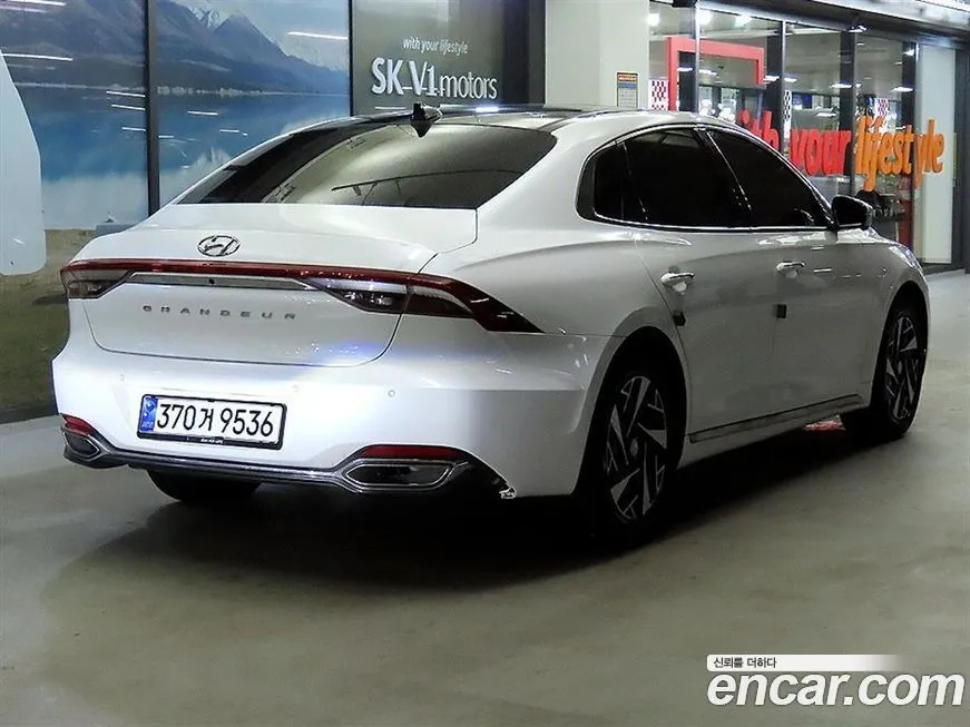 Hyundai Grandeur 2022 из KR, фото 9