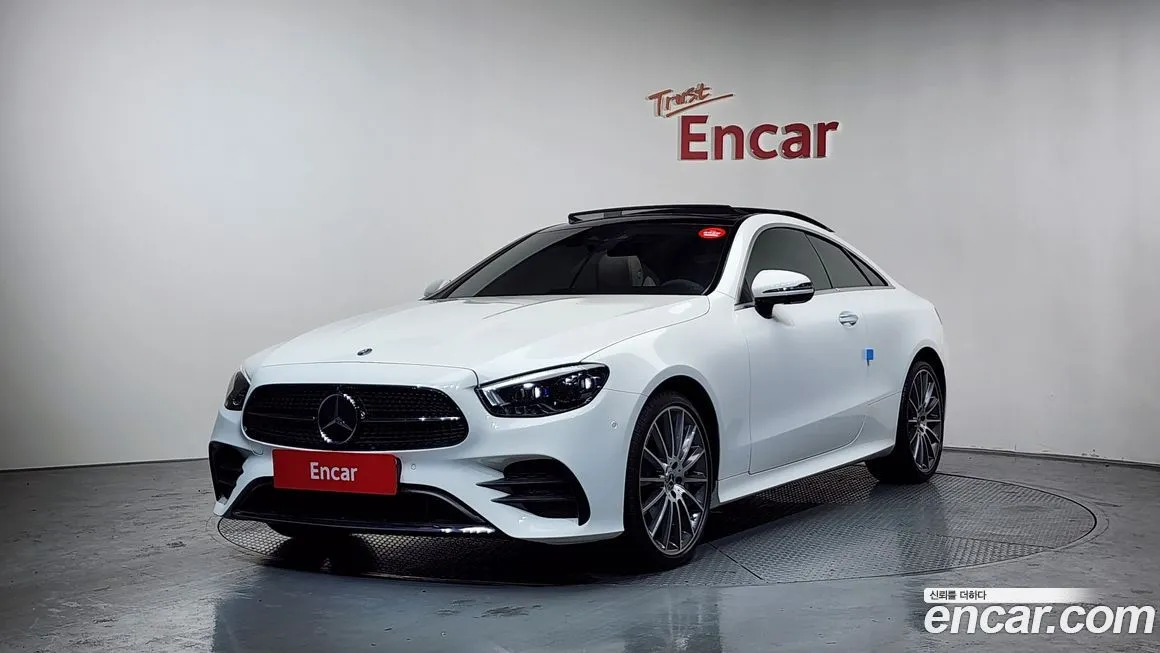 Mercedes-Benz E-Class — фото 1